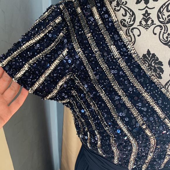 NWT Mother of the Bride beaded cap sleeve Navy Gown - Picture 5 of 15